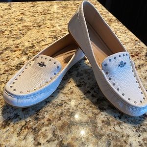 Coach Flats size 6.5 US. Excellent condition!!